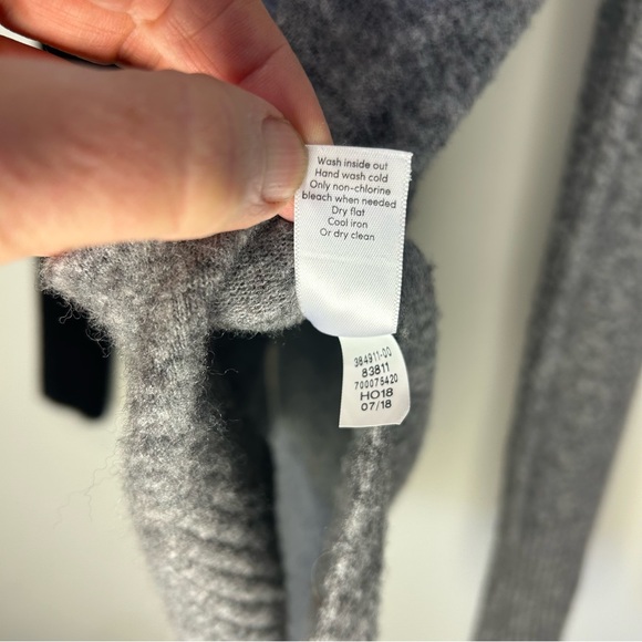 Athleta color block turtle neck sweater side slits high low straight hem Sz Med - Picture 5 of 12